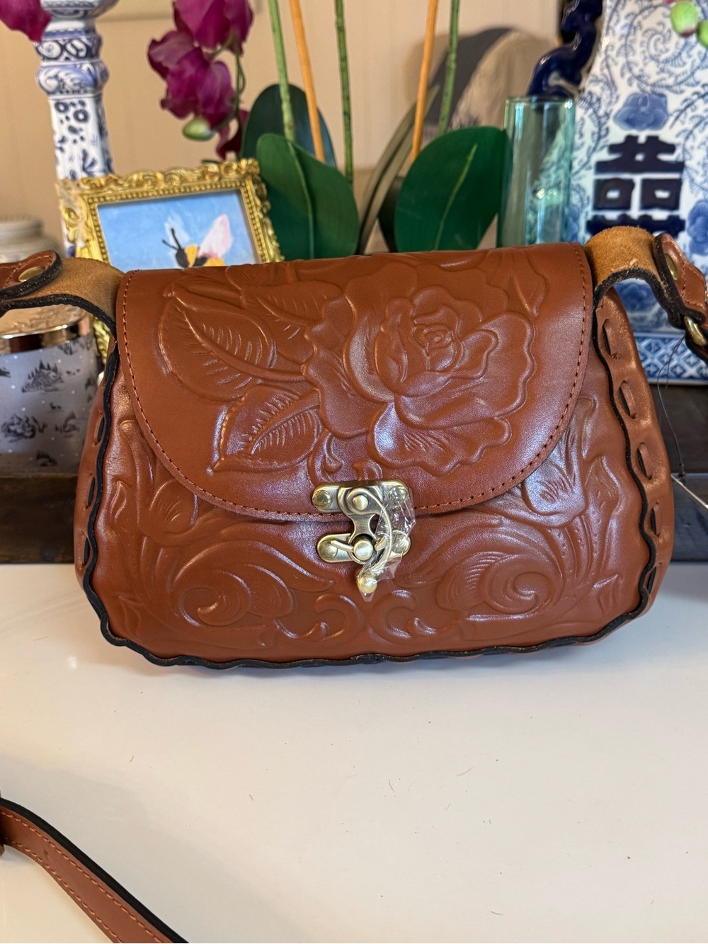 🤎 NWT PATRICA NASH LUCIA TAN ROSE TOOLED MICAELA BAG! 🤎🤎 - Picture 3 of 12